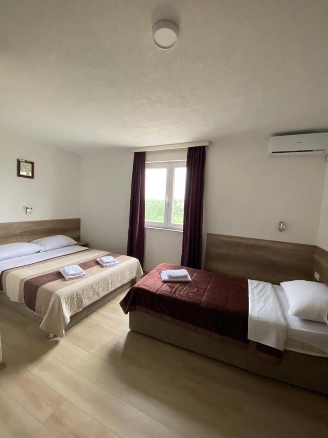 Pansion Raspudic Bed and Breakfast Međugorje Exteriör bild